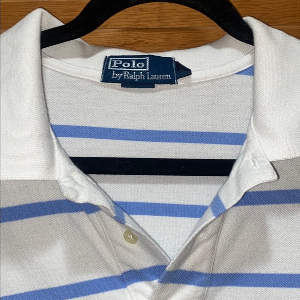 Polo - Picture 4 of 4